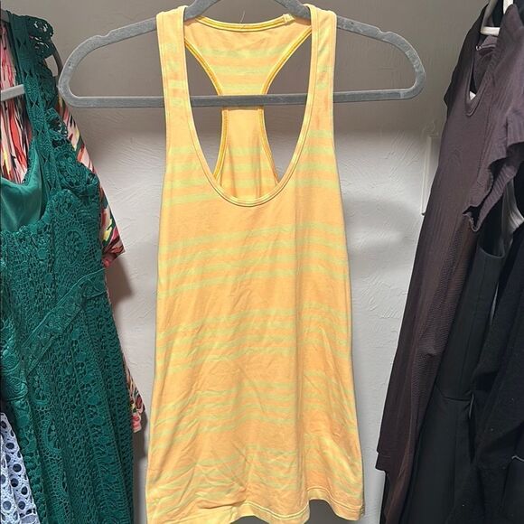 Yellow Lululemon Striped Women's cool racerback sz 4 - Picture 1 of 4